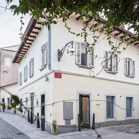 Apartment Evita In The Old Center Of Sunny Koper Exterior photo